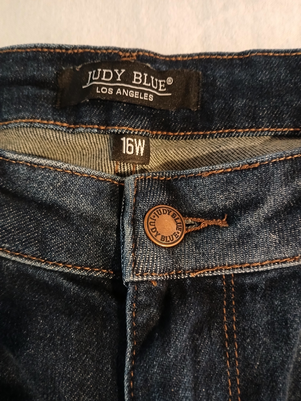 Judy Blue High-Rise Dark Blue Denim Jeans